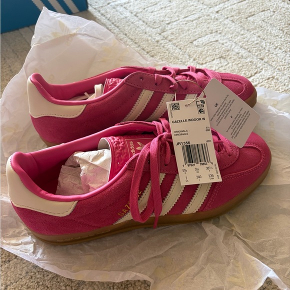 Adidas Gazelle Indoor W Pink Suede Sneakers with White Stripes - Picture 3 of 7